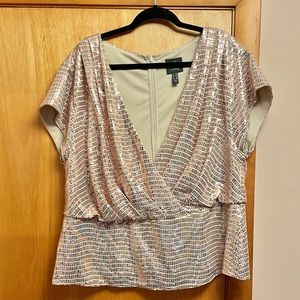 Rose gold Adrianna Pappell never got to wear this and now doesn’t fit me